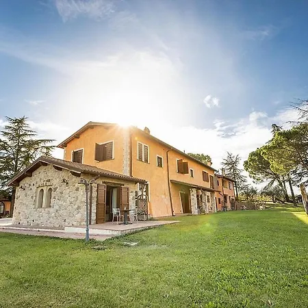 In Via Lippia Sleeps 3 With Pool Villa Collestrada