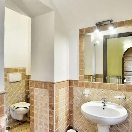In Via Lippia Sleeps 3 With Pool *